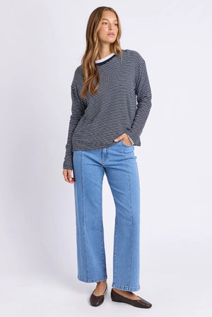 Foxwood Hutch LS Tee Navy