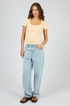 Silent Theory Mia Tee Butter