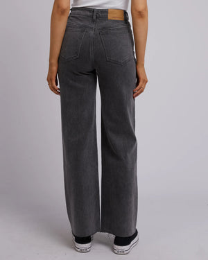 All About Eve Skye Comfort Jean Washed Black