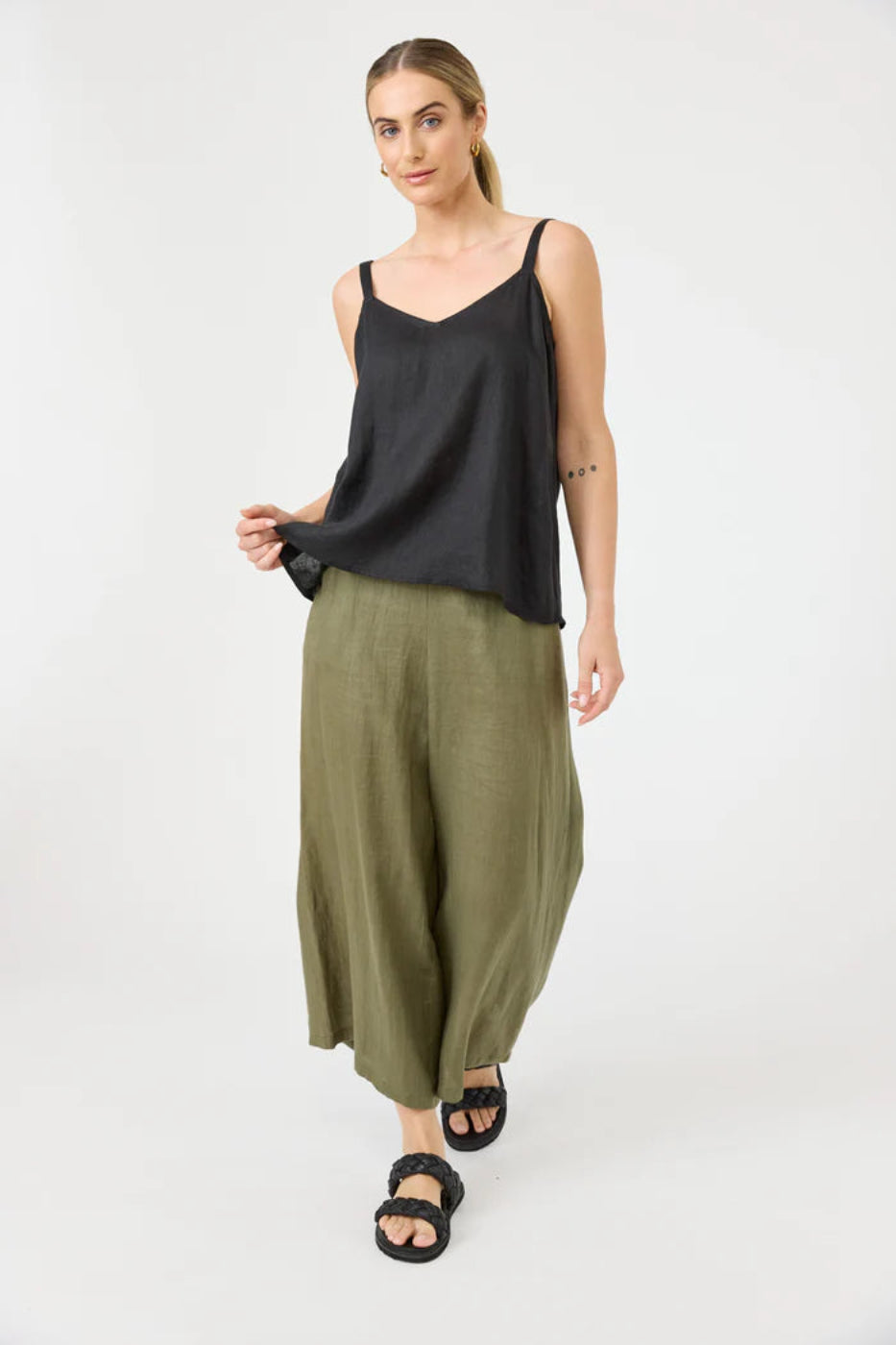 Eb & Ive Studio Linen Tank Ebony