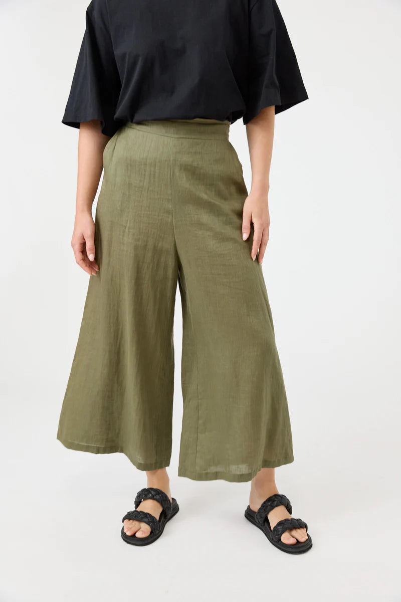 Eb & Ive Studio Crop Pant Khaki