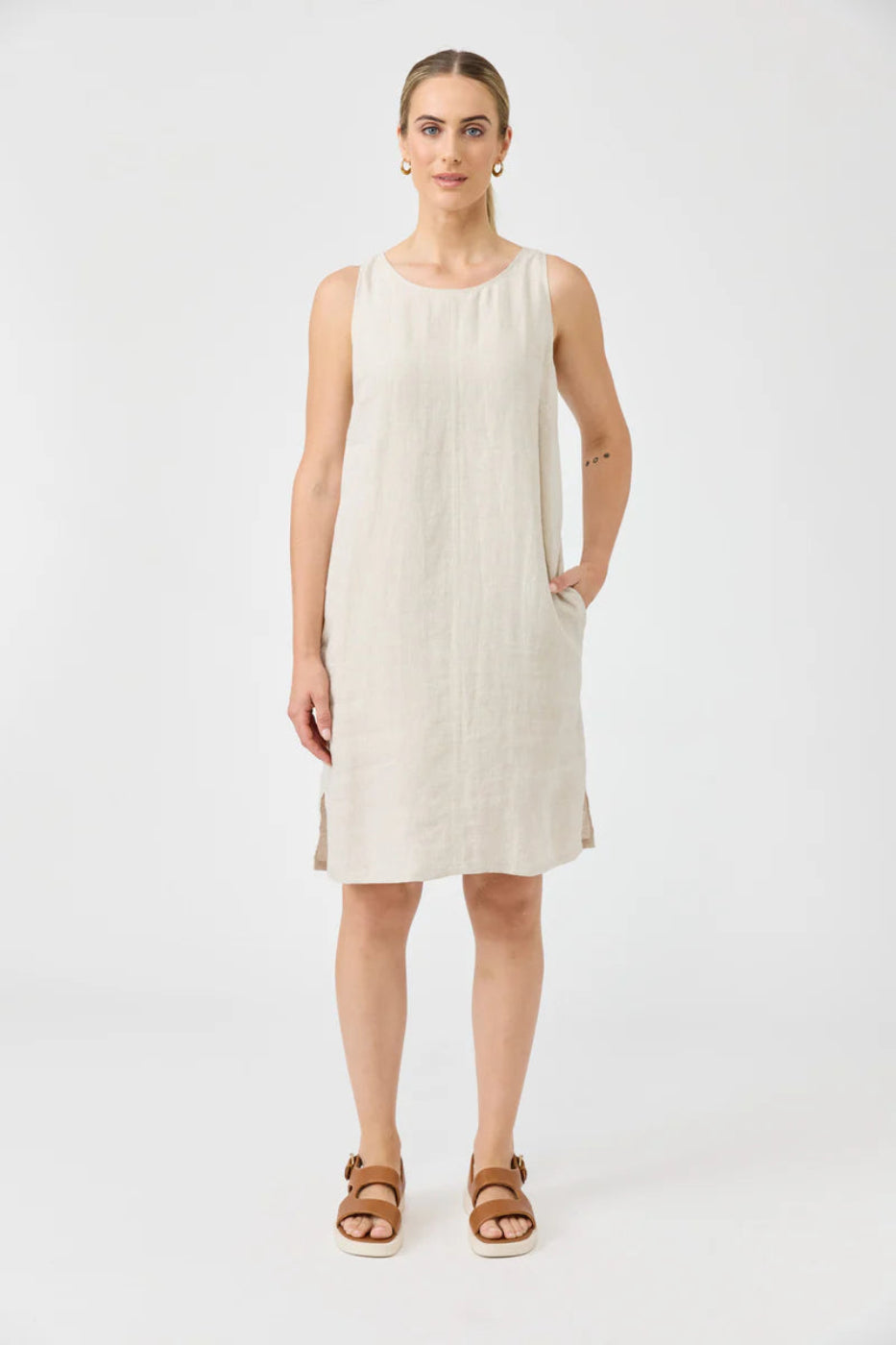 Eb & Ive Studio Midi Dress Tusk