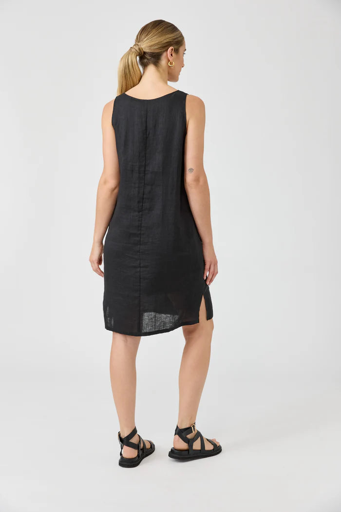 Eb & Ive Studio Midi Dress Ebony