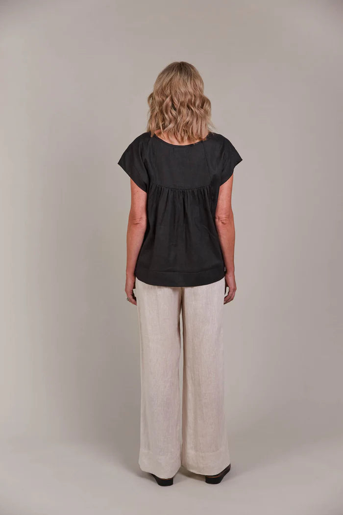 Eb & Ive Laax Top Black