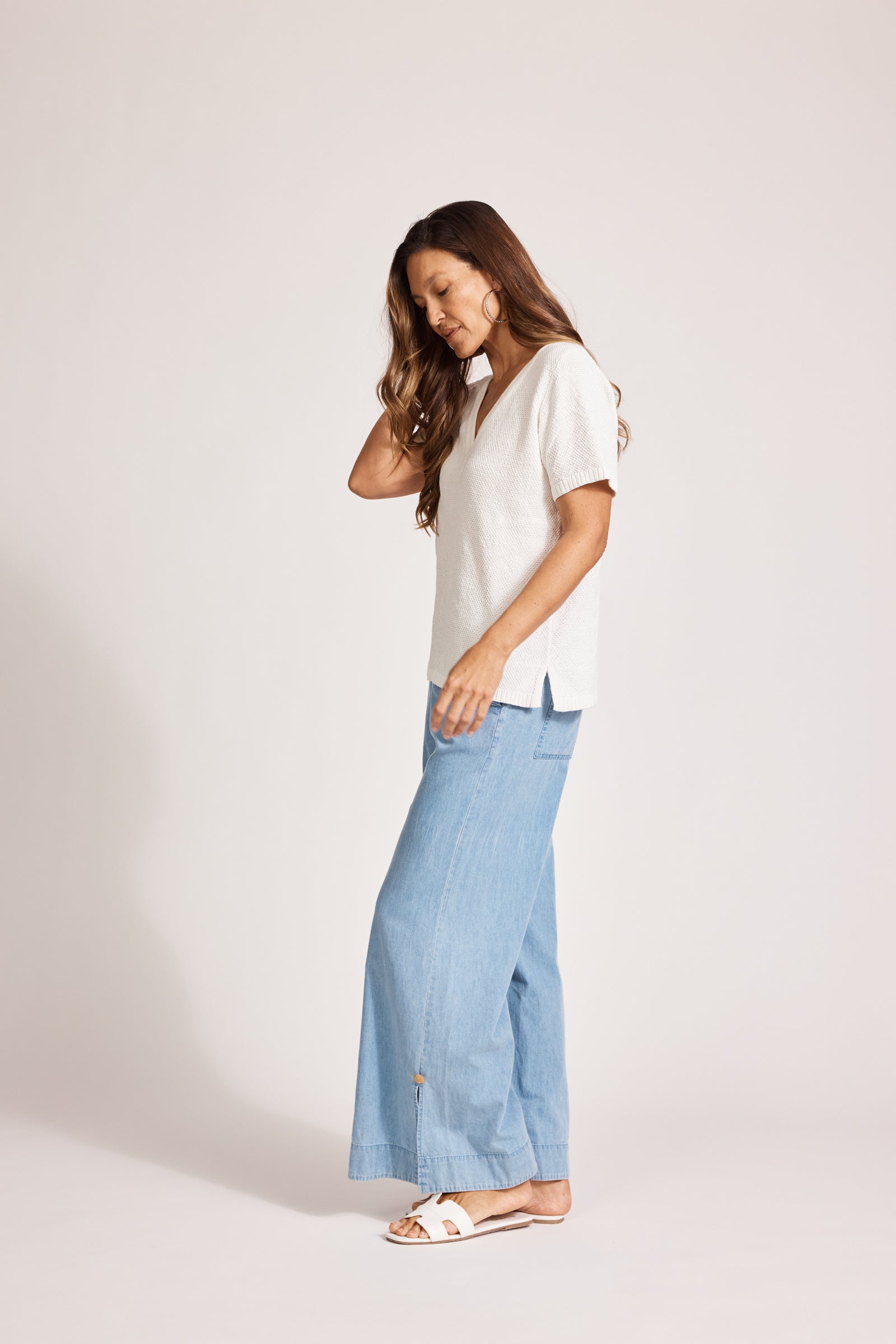 Eb & Ive Artemis V Knit Top White