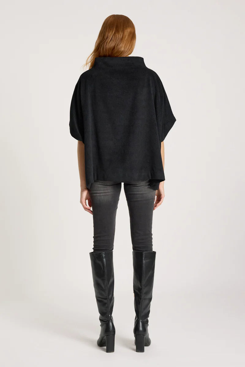 Eb & Ive Azul Poncho Black