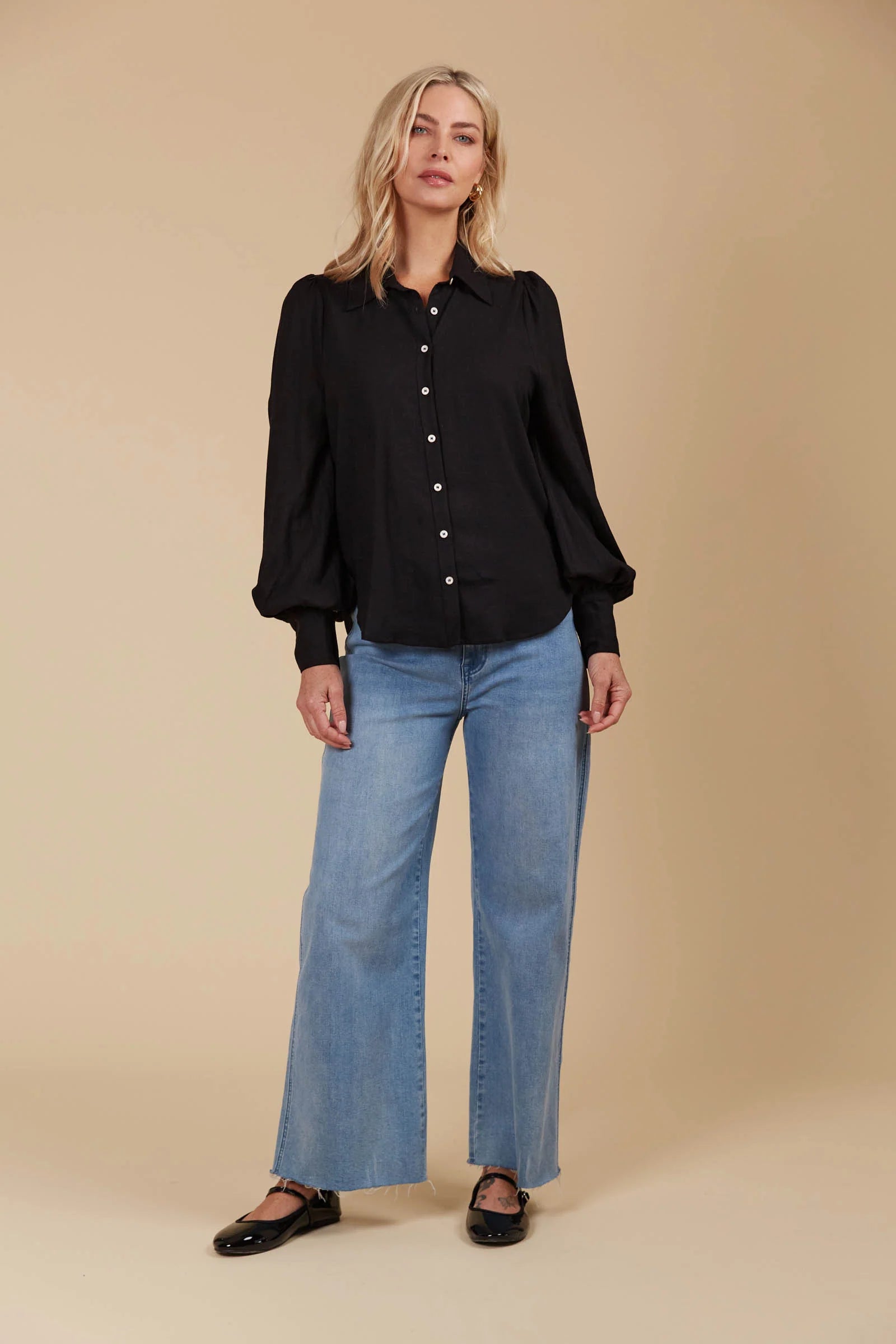 Isle Of Mine Venus Shirt Onyx