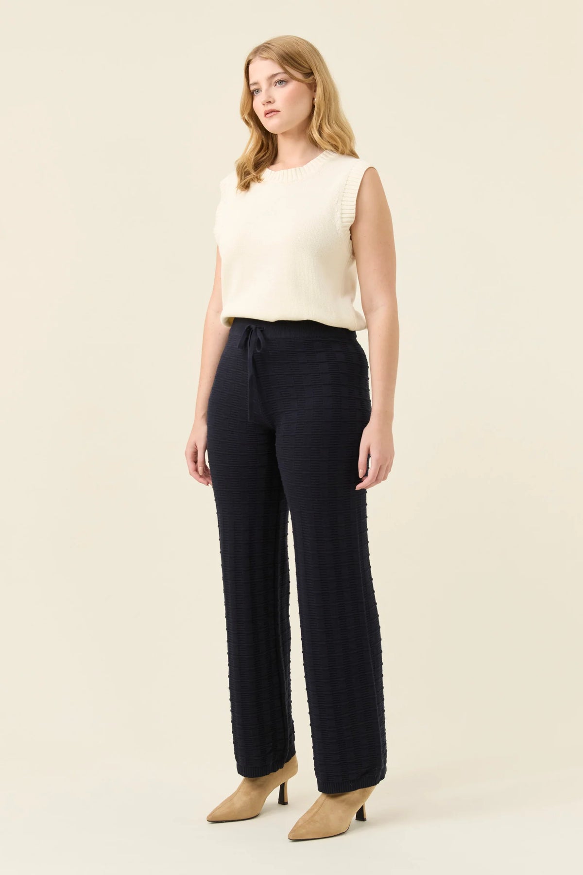Isle Of Mine Sadie Knit Pant Navy