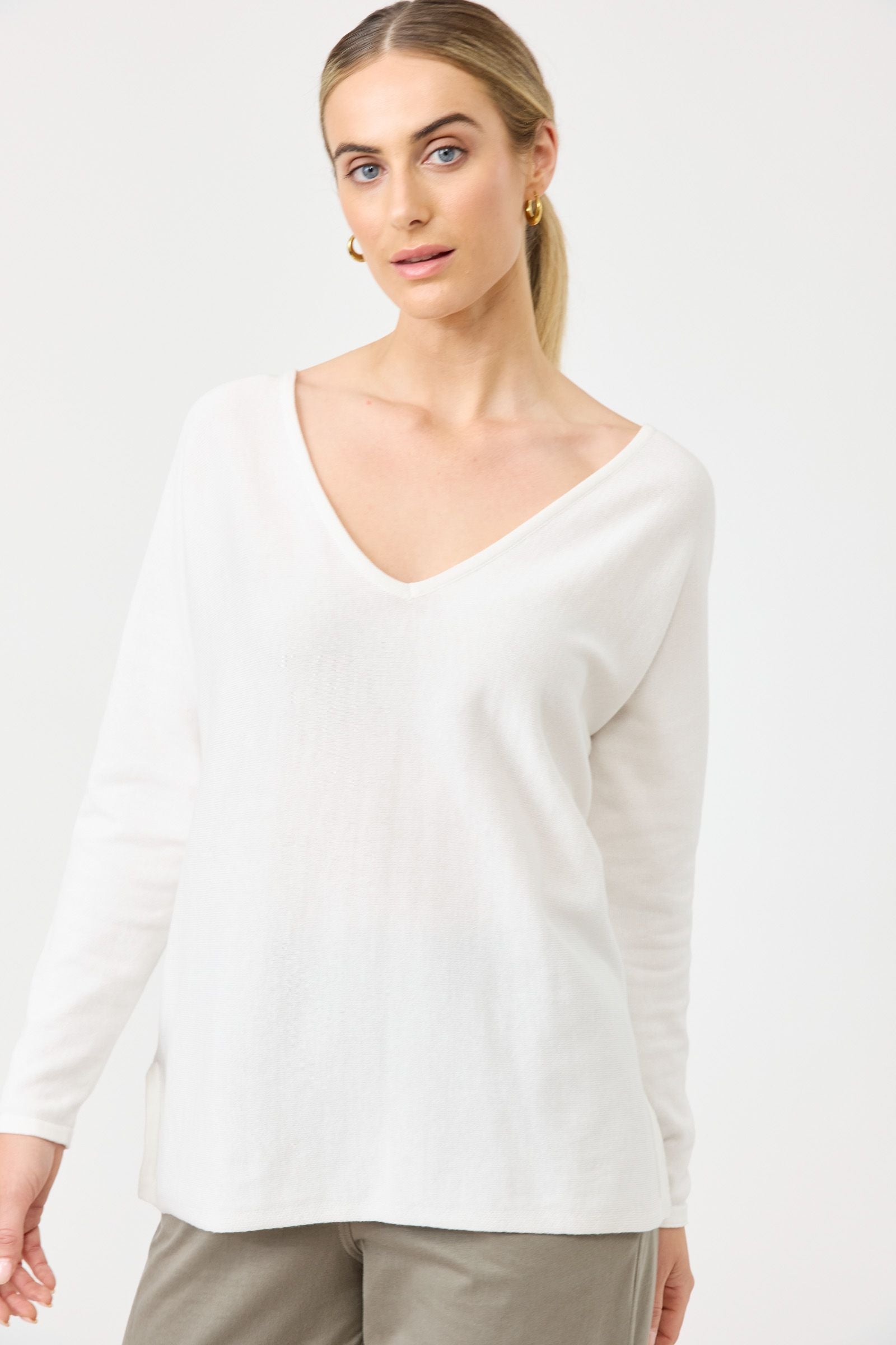 Eb & Ive Studio V Knit Salt