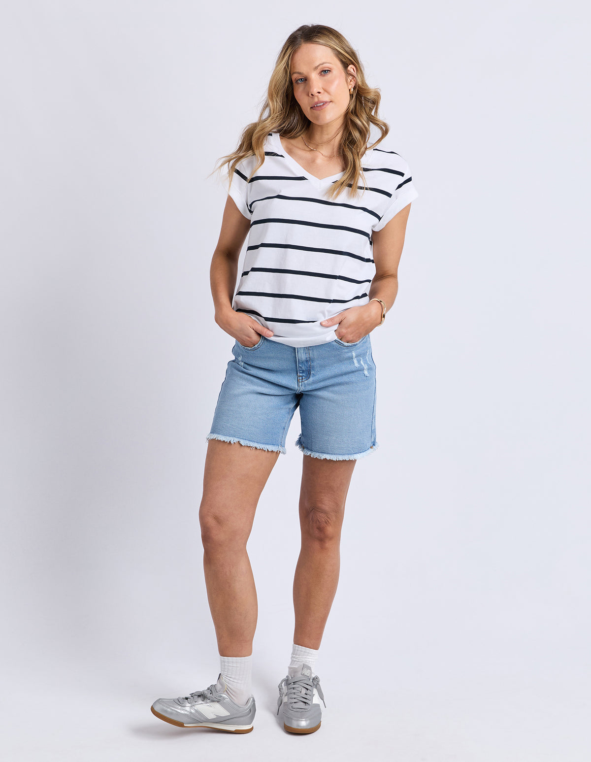 Foxwood Manly Stripe Vee Tee White/Navy