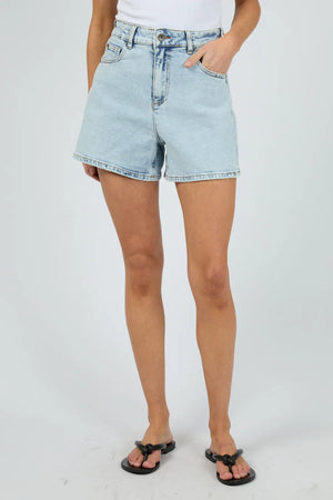 Silent Theory Kyia Short Comfort Bleach