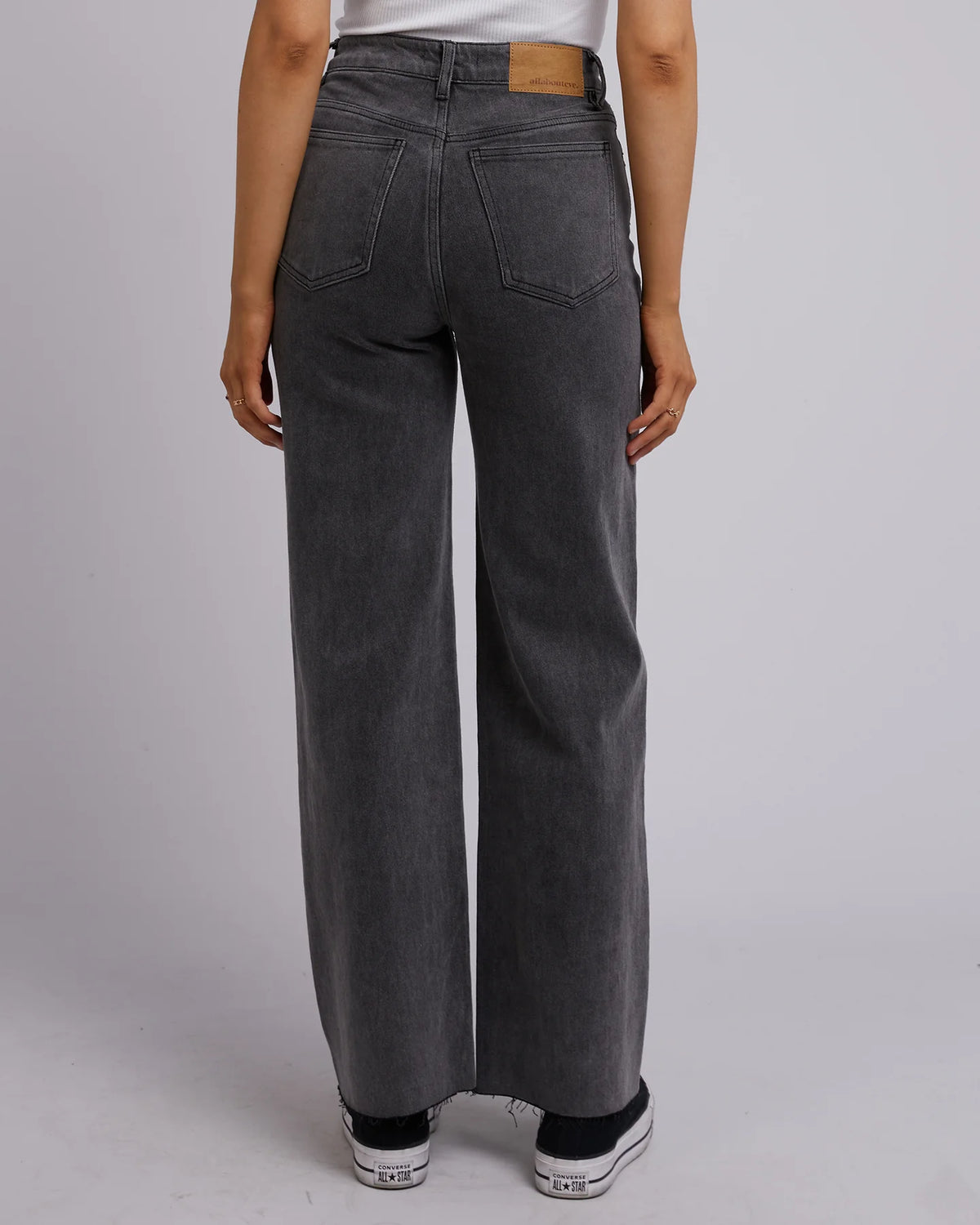 All About Eve Skye Comfort Jean Washed Black