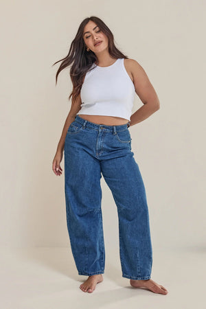 All About Eve Hallie Barrel Leg Jean Heritage Blue
