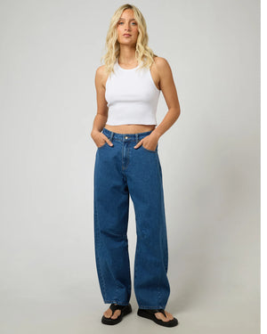 All About Eve Hallie Barrel Leg Jean Heritage Blue
