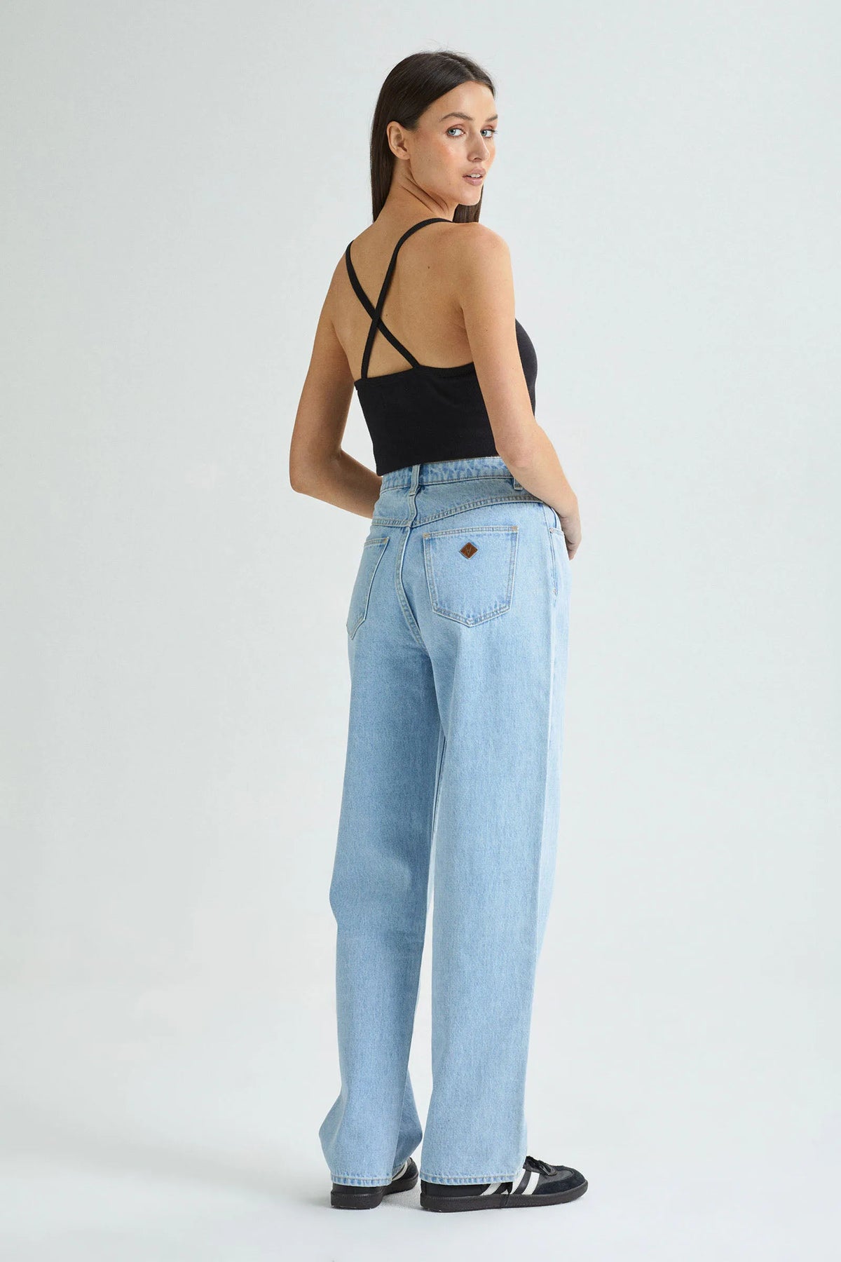 Abrand Carrie Jean Walkaway