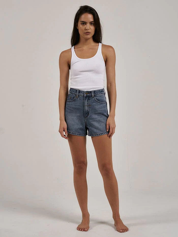 Mid sales rise shorts