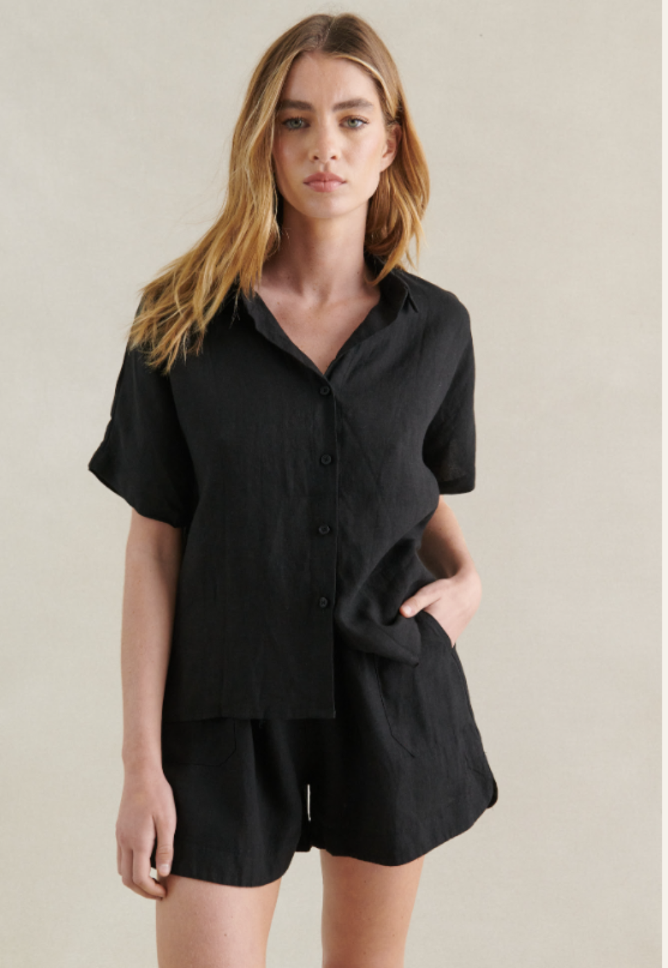 Little Lies Bronte Linen Short Black