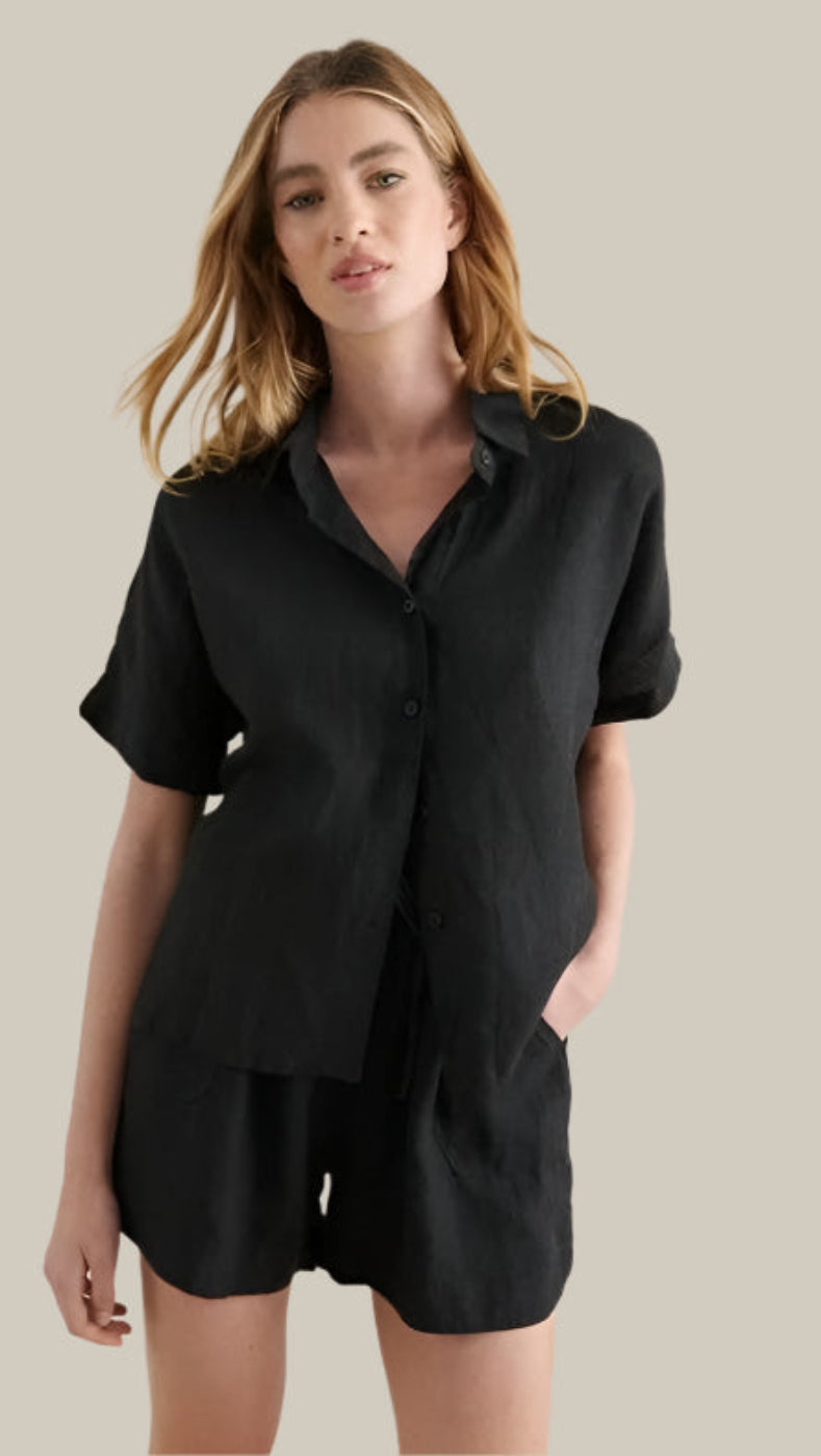 Little Lies Bronte Linen Short Black