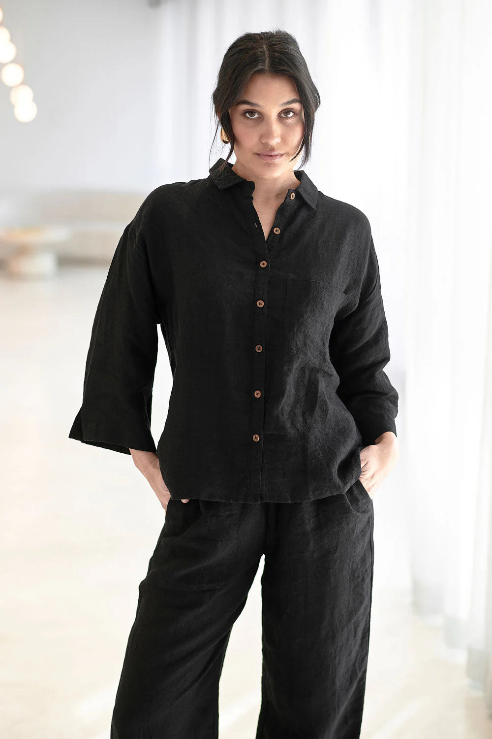 Eadie Fundamental Linen Shirt Black