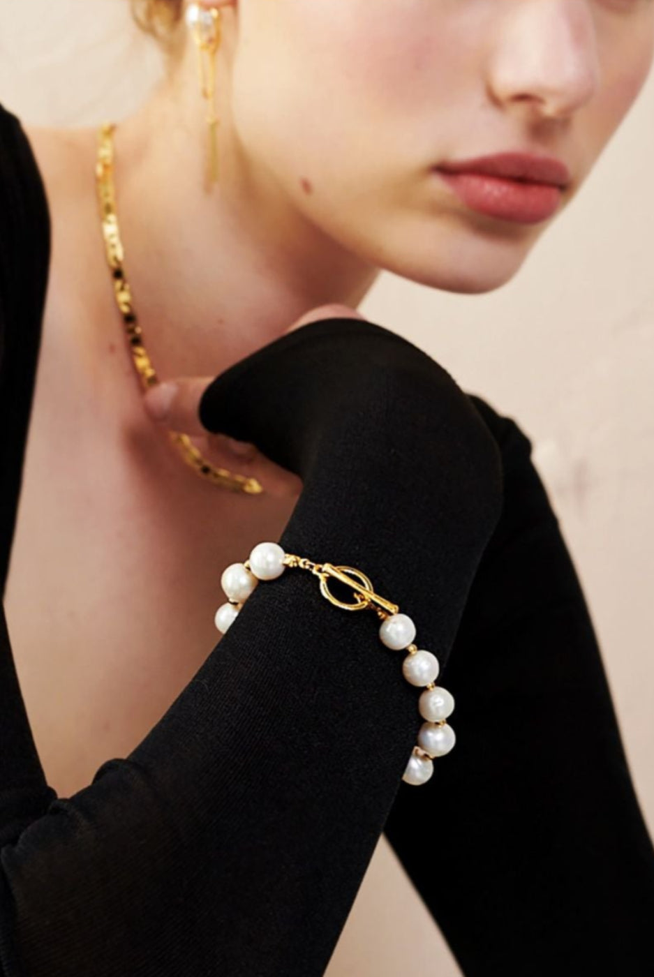 Angels Whisper Pearl T-Bar Gold Plated Bracelet