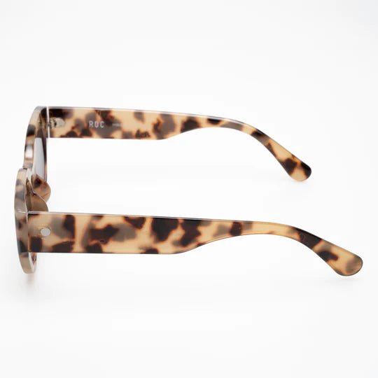 ROC Hibiscus Milky Tortoiseshell